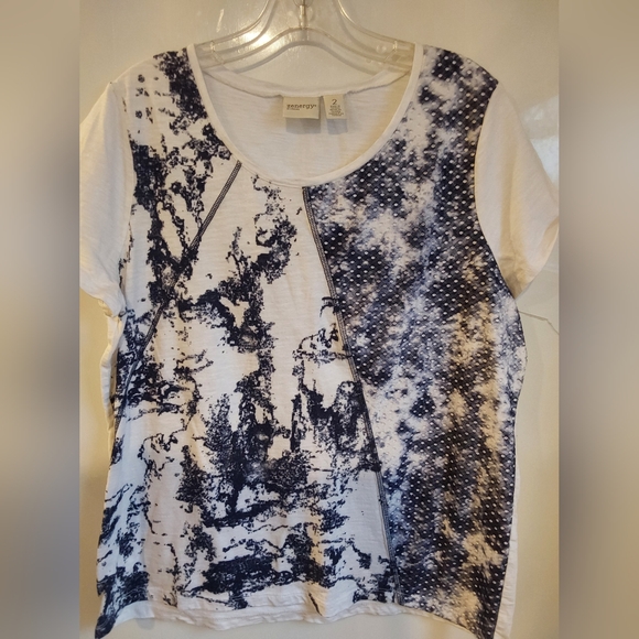 Mixed Blue & White Tops & Bottoms M/L Prints Bundle - Picture 4 of 11